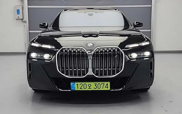 더K9 중고차 BMW i7 xDrive 60 M 스포츠 이그제큐티브 팩 매물 사진 2 - 2024/08 58,688km